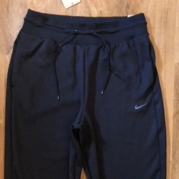 Nike Therma-Fit One High-Waisted Joggers - Picture 7 of 16
